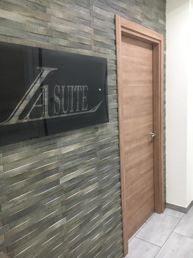 拉苏伊特住宿加早餐公寓 博洛尼亚 外观 照片